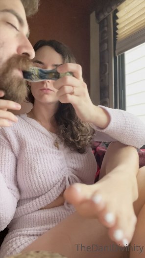 Dani Divinity aka thedanidivinity in clip This was at four twenty yesterday but my net is so bad here it took this long to uplo